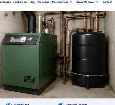 Floor-mounted oil boiler installation with associated heating plant and pipework